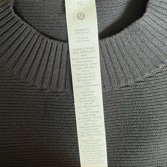 Lululemon Black All Around Crewneck - Picture 4 of 4